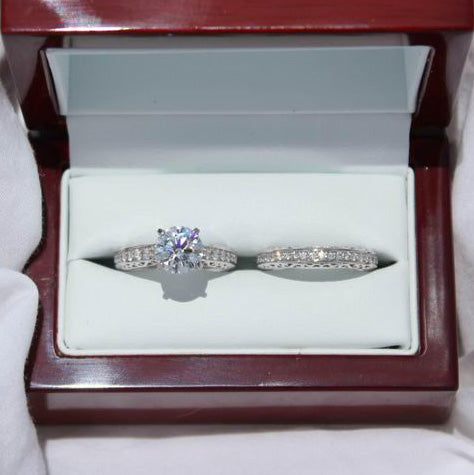 2.50 ct. D/VS1 Round Lab-Grown Diamond Platinum Wedding Set